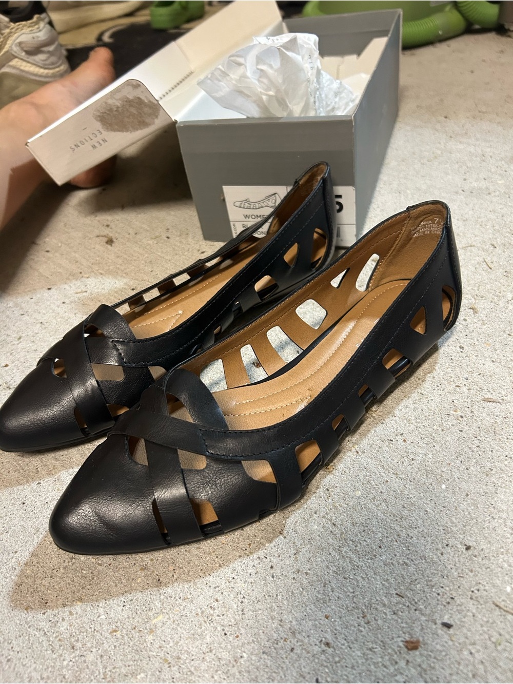 Brand New New Directions Radonna Black Flats size 7.5
